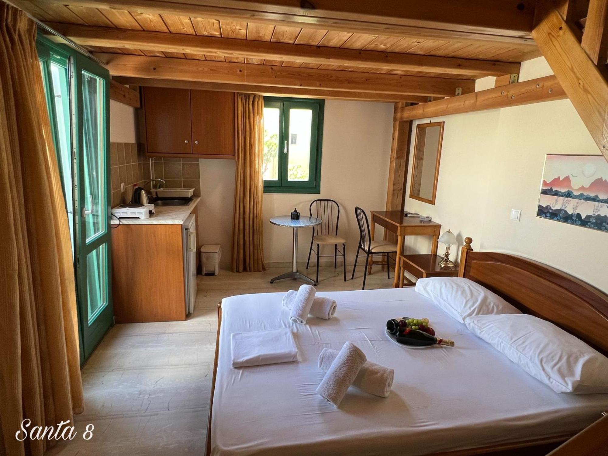 Santa Magia Hotell Kamári Exteriör bild