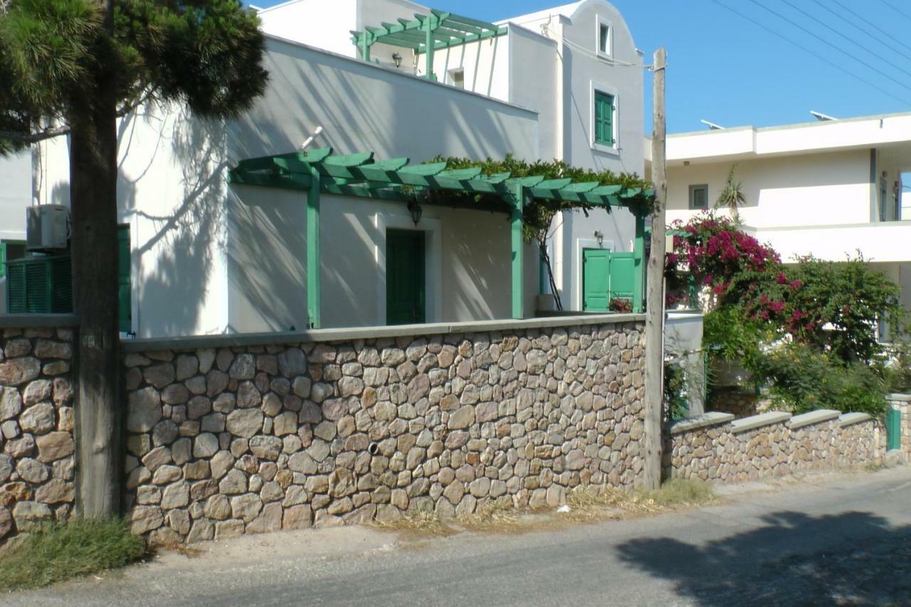 Santa Magia Hotell Kamári Exteriör bild
